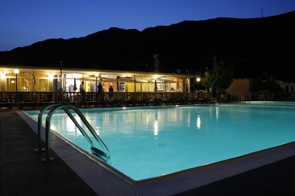 Camping Ali Baba Ceriale Exteriör bild