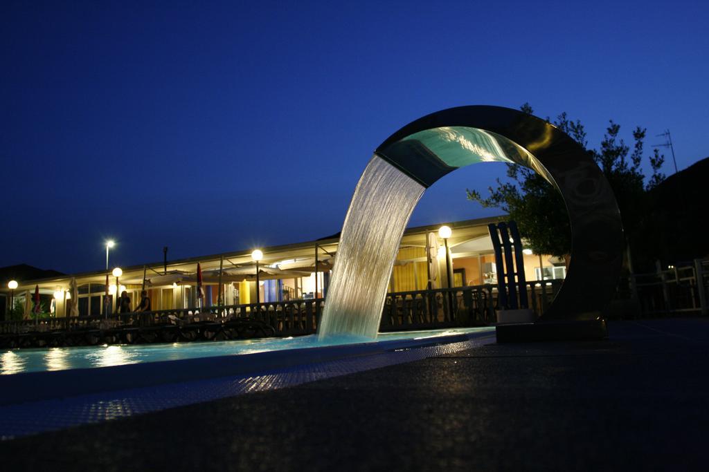 Camping Ali Baba Ceriale Exteriör bild